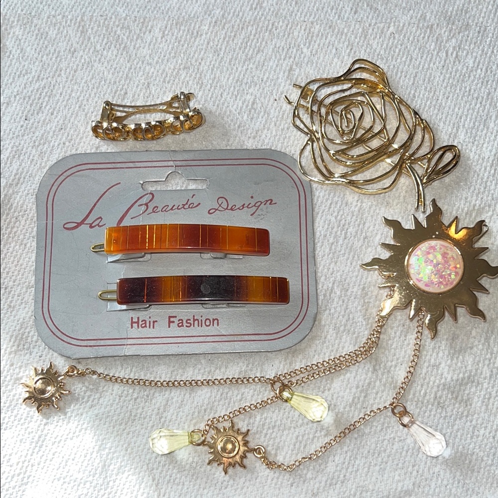 Lot vintage hair clips barrettes France Lucite La Beaute